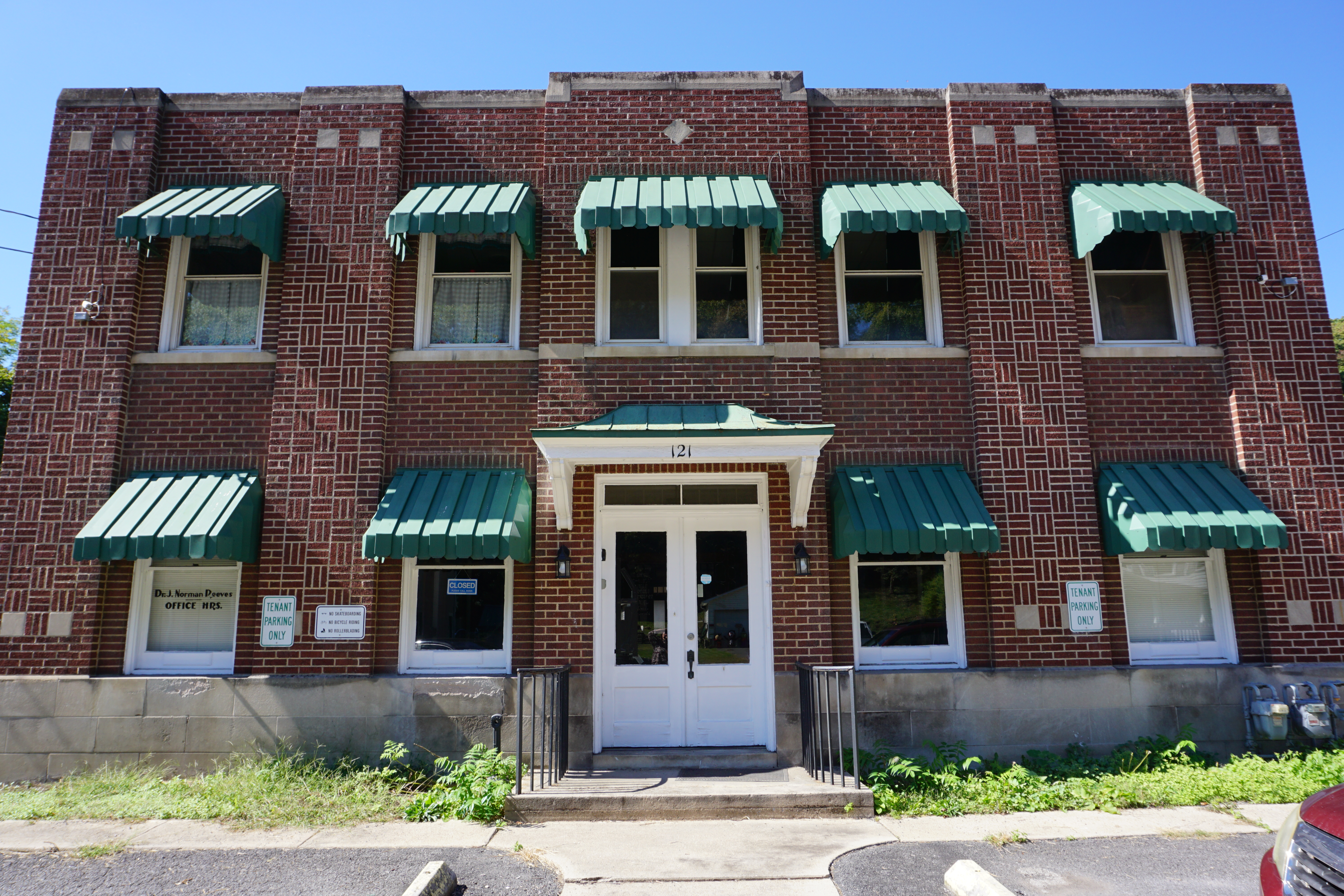 121 Main Street, Westernport, MD 21562